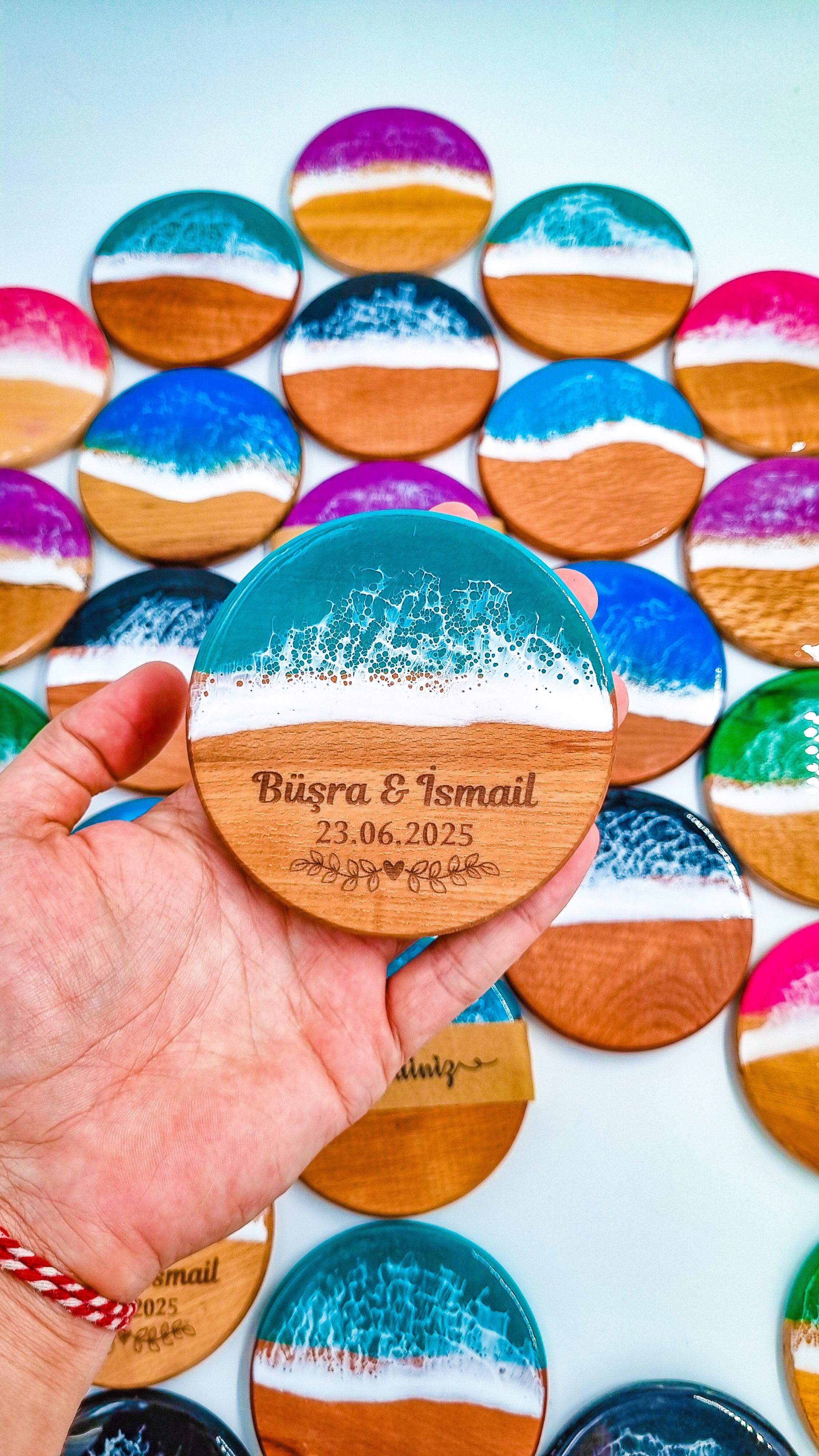 Kişiye Özel Epoksi Dalga Desenli Ahşap Bardak Altlığı