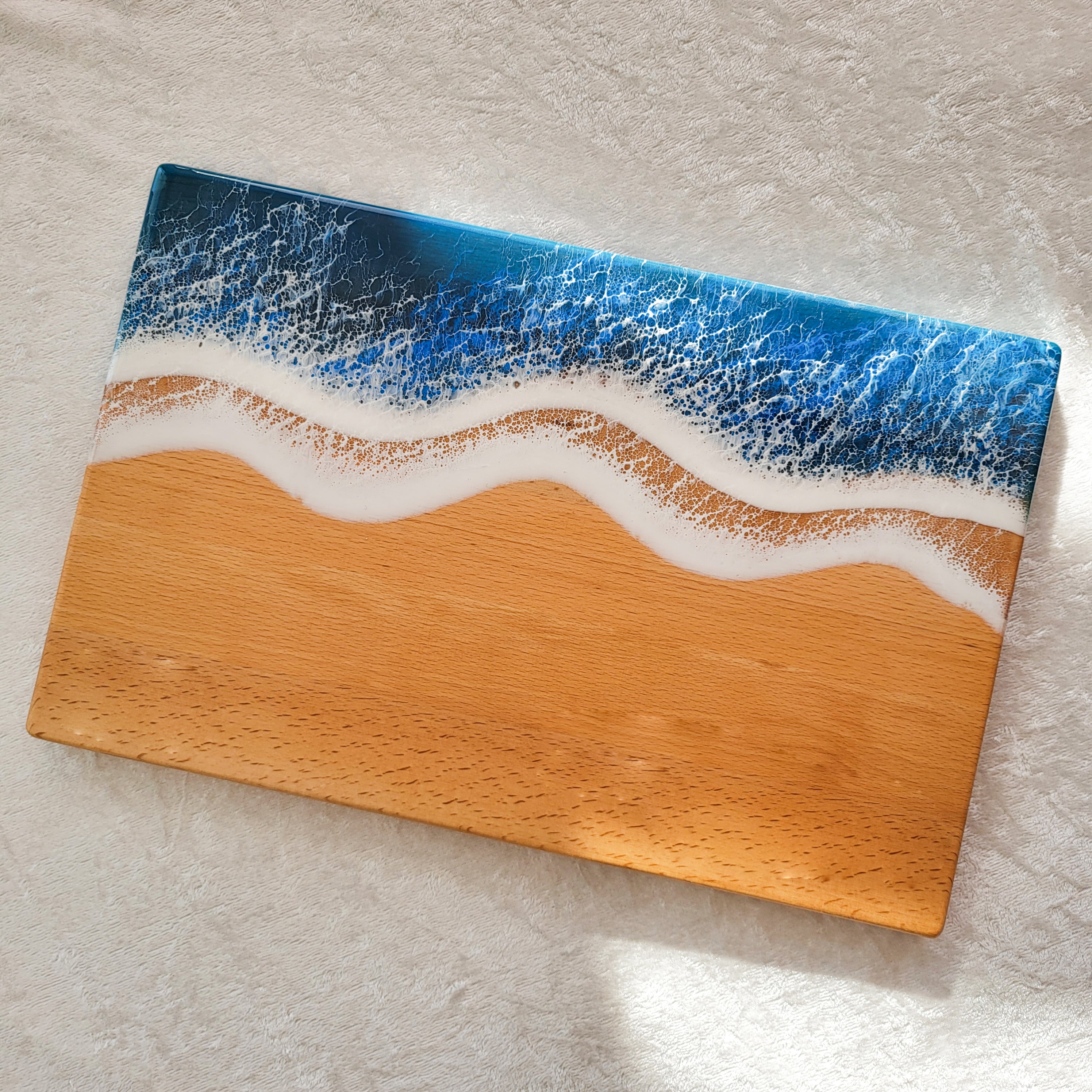 Kişiye Özel Epoksi Dalga Deseni Ahşap Sunumluk, Özel Günler İçin Hediye