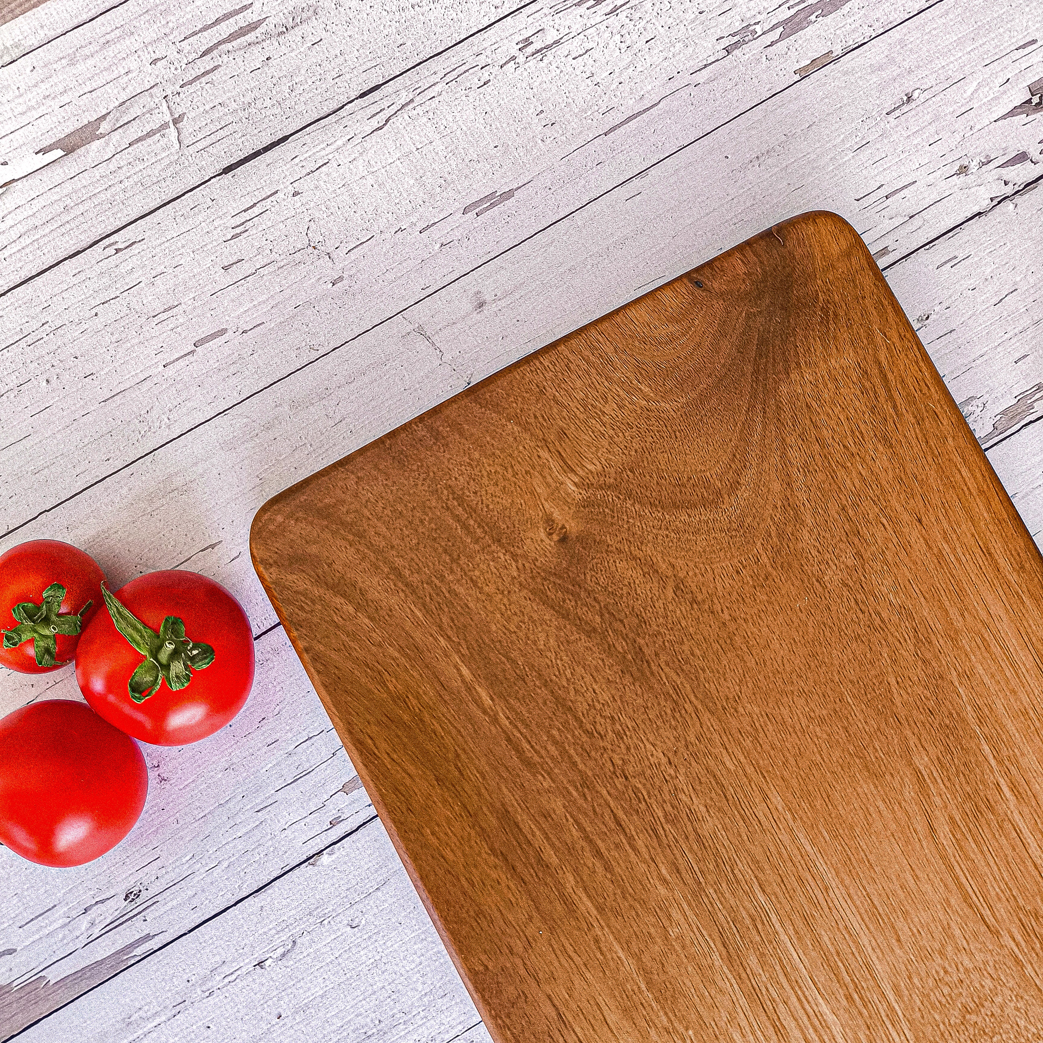 Tek Parça Ceviz Saplı Kesme Tahtası İsim Kazımalı Kişiye Özel Ahşap Tahta